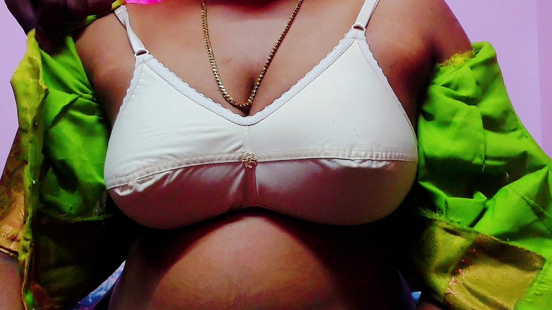 Desi Mohini: Indianca Desi Bhabhi și-a înșelat soțul pentru satisfacție sexuală
