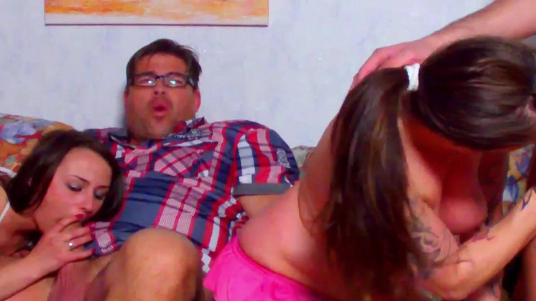 Filles Francaises: Amateur-schätzchen aus frankreich können es kaum erwarten, zusammen gefickt zu...