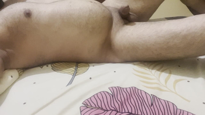 SARA NEHA: bhaartiy patni nippal choosti hai use har roj choosna aur...