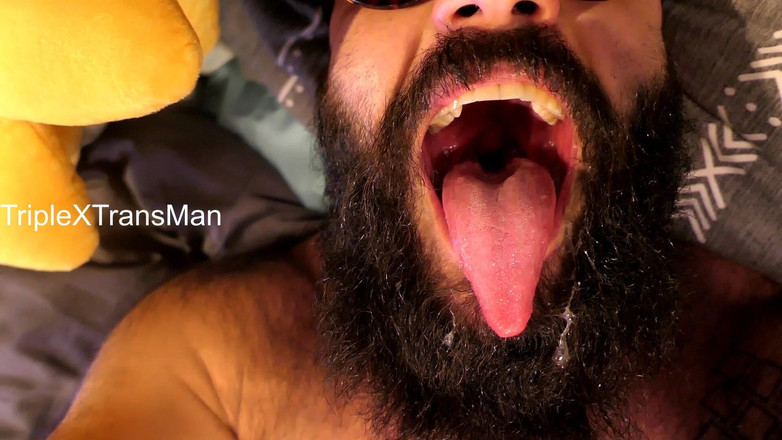TripleXTransMan: Кончаю с дилдо в горло