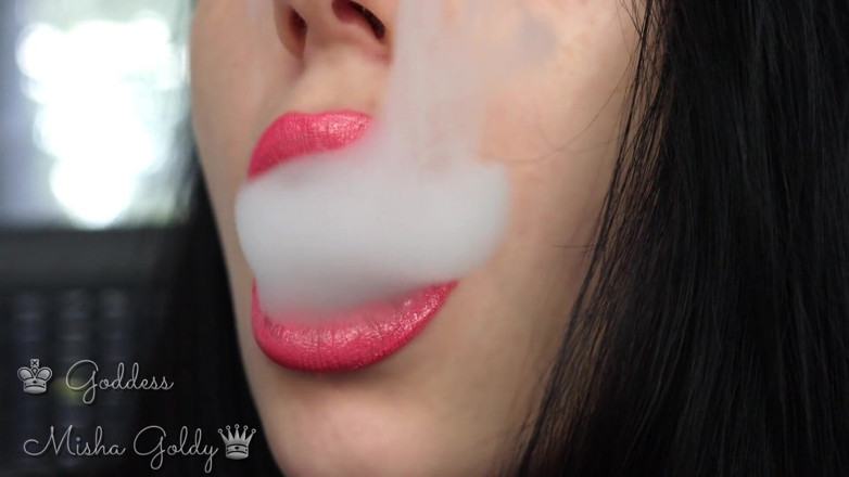 Goddess Misha Goldy: 暨我的大粉红色诱惑和大水烟！
