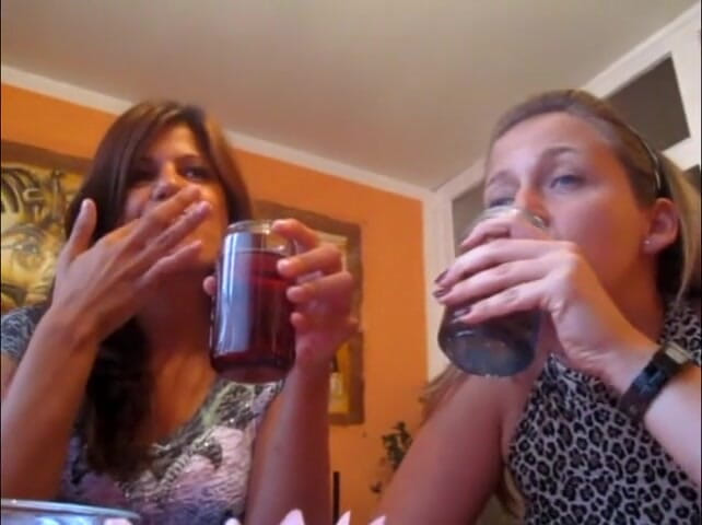 Solo Austria: Melady and Cindy Eating