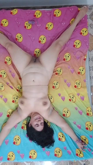 Valkyrieandluigy: Beautiful Busty Girlfriend Sucking