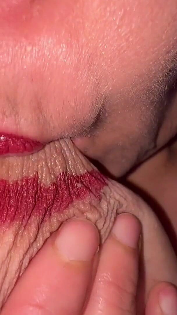 Sucking My Tit Milk W Lipstick Areola (VeeVee Vixen)