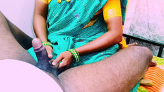 Telugu honey lips: Pembantu india dengan kain sree yang cantik ngentot di rumah...