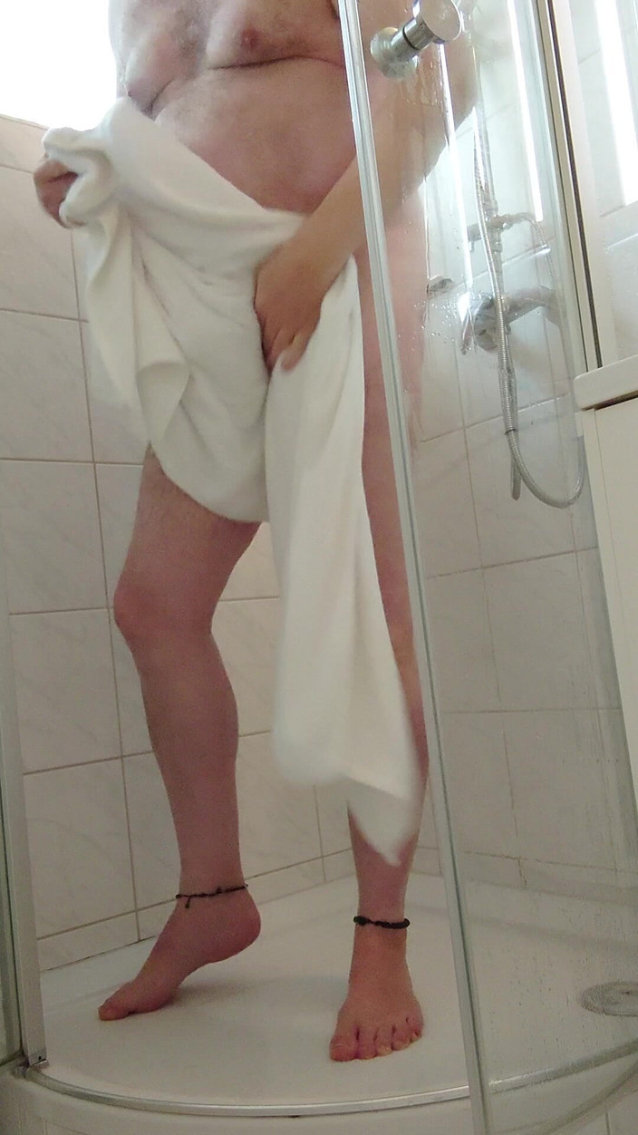 Carmen_Nylonjunge: Wangerland의 섹시한 샤워 Horumersiel의 휴가