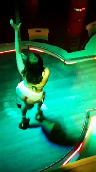 Mamada De Compañero De Trabajo # 3 - Baile En Topless Y Chupar Su Coño