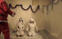 Gunked up girls: Christmas elves lola và jodie snow