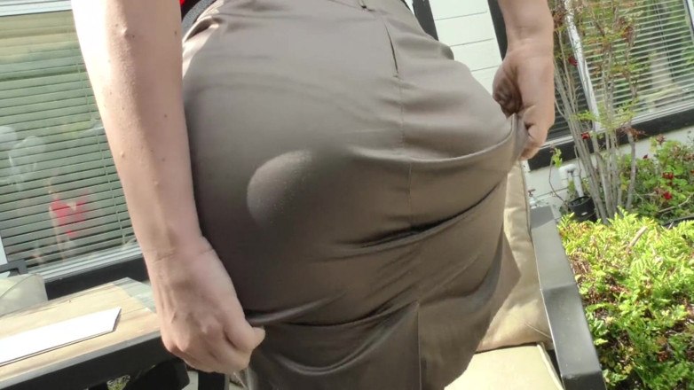 Perv Milfs n Teens: Krissy Lynn fica molhada quando pega um pau e lambe...