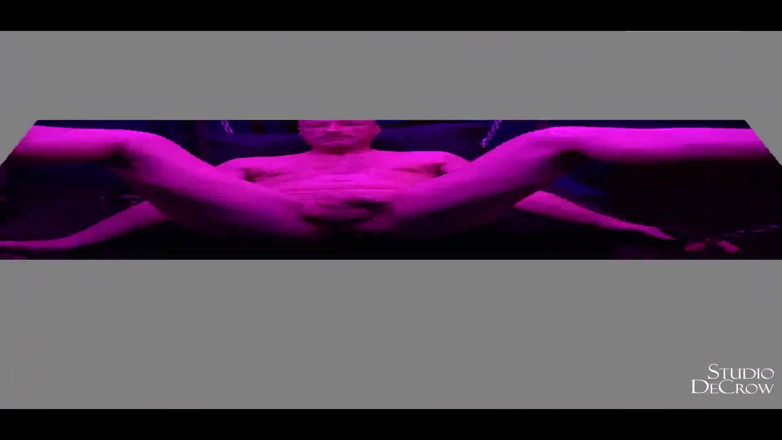 Studio DeCrow: 2046694