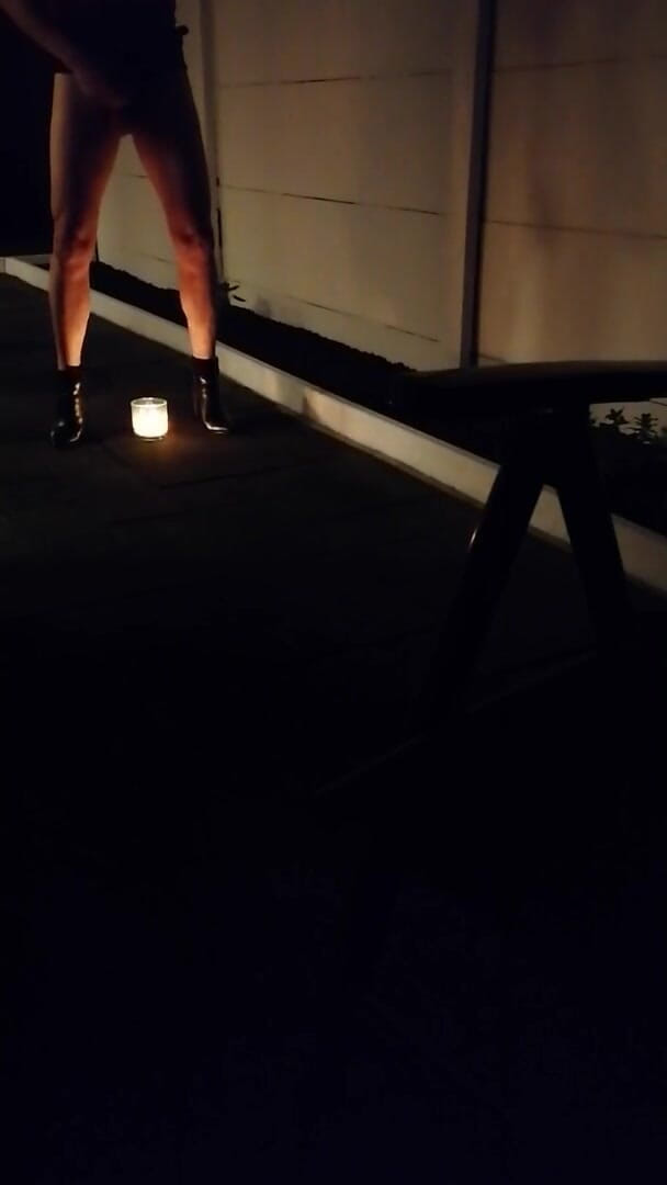 Crosdressing: Выгуливаю ночью на улице