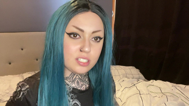 Miss Valentina: Penis mic în rating de castitate Instrucțiuni de masturbare