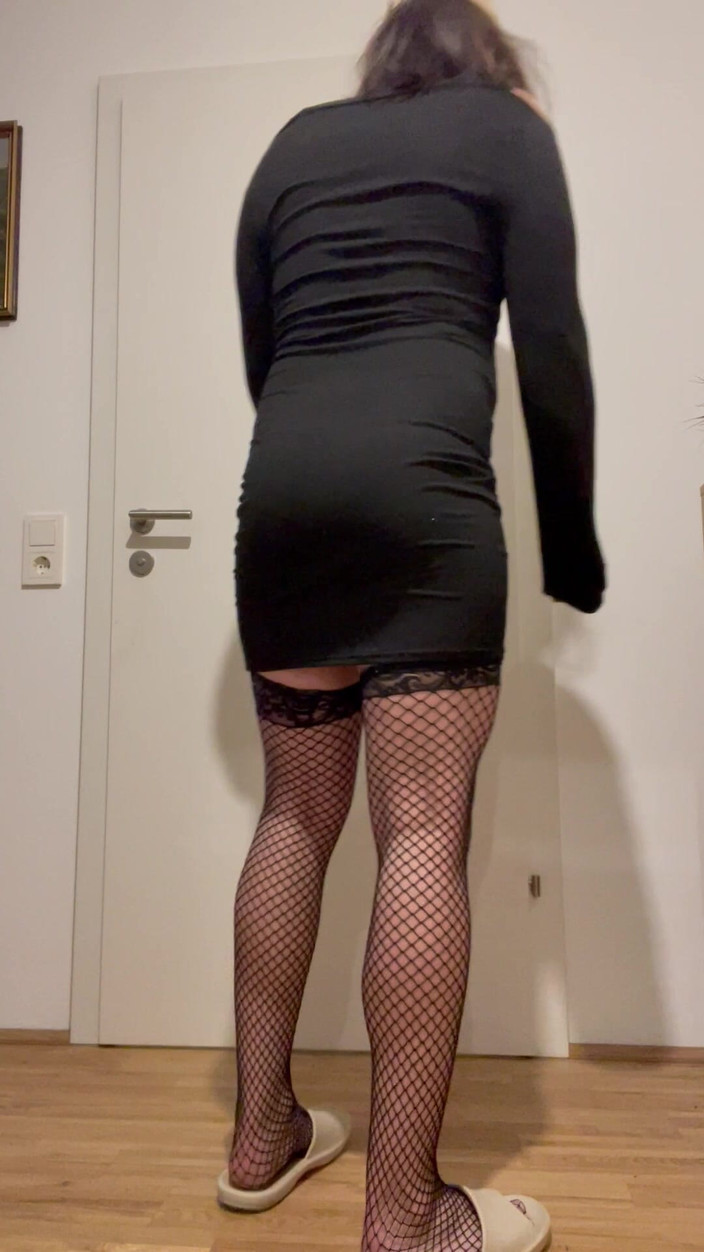 femboysoft: Travesti femboy, string résille