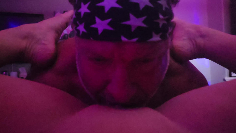 Kat-Licious: Bigsexydaddyd dostane promočenou Katlicious Kitty