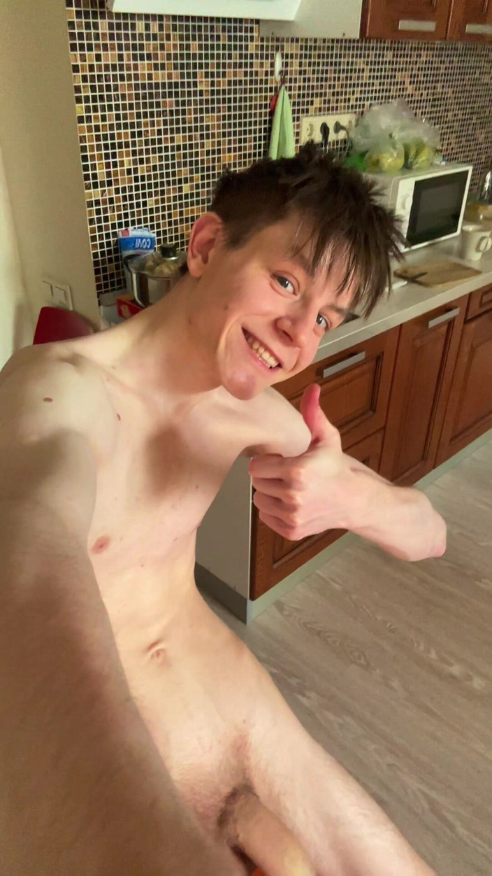 Morflot24: POV Im Your Skinny Twink Boyfriend Sending You a Video