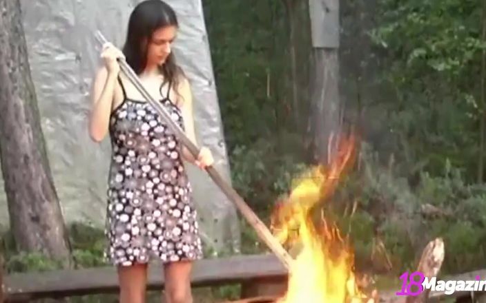 18Magazine: Подборка Slinky Katie Fey дает ее молодым бидонам!