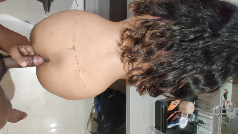 Riya Naidu: Cu apertado demais para a primeira vez de sexo anal