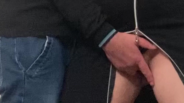 Niki studio: Uff!! Algunos dedos sucios extraños me frotaron el coño en...