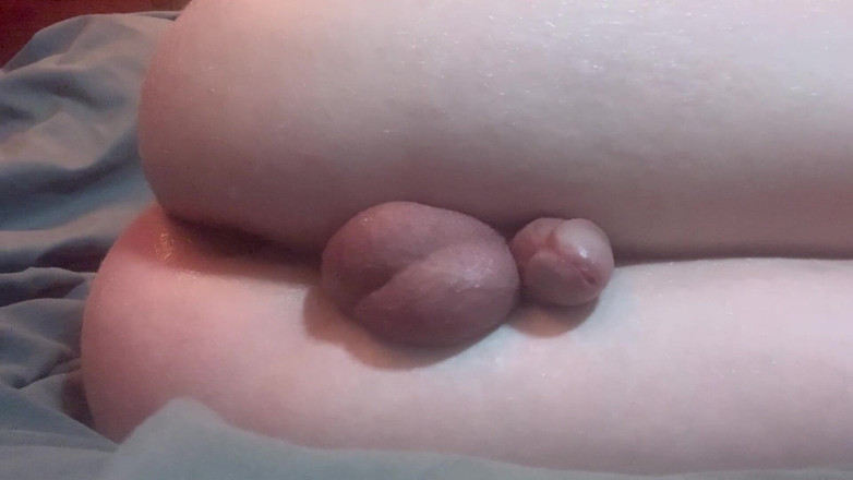 Brashen: Cowok kembar bdsm lagi asik ngentot memeknya sampai muncrat