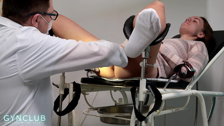 Medical fetish studio gynclub: Avsnitt 143
