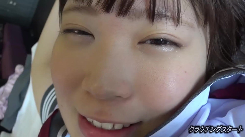 Asians in love: I uniform har Lori en stor kuk