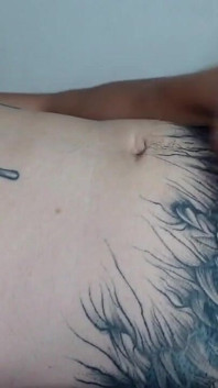 Cậu bé latino trẻ thủ dâm và cums trong droves