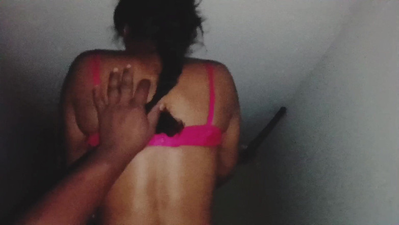 Xhtad studio: Chicas lindas juegan romance