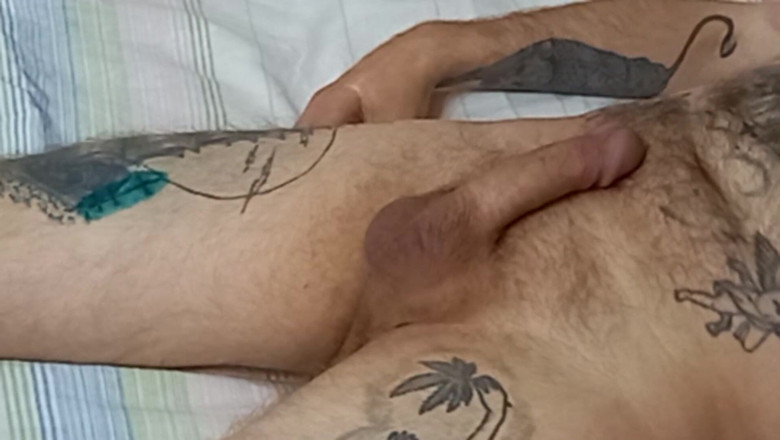 Zona901: The cock ends up with a powerful shot of sperm
