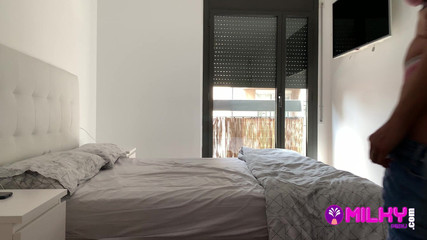 Milky Peru: Setkali tvou mámu na Tinderu a ošukali ji ...... Nadržená španělská MILF