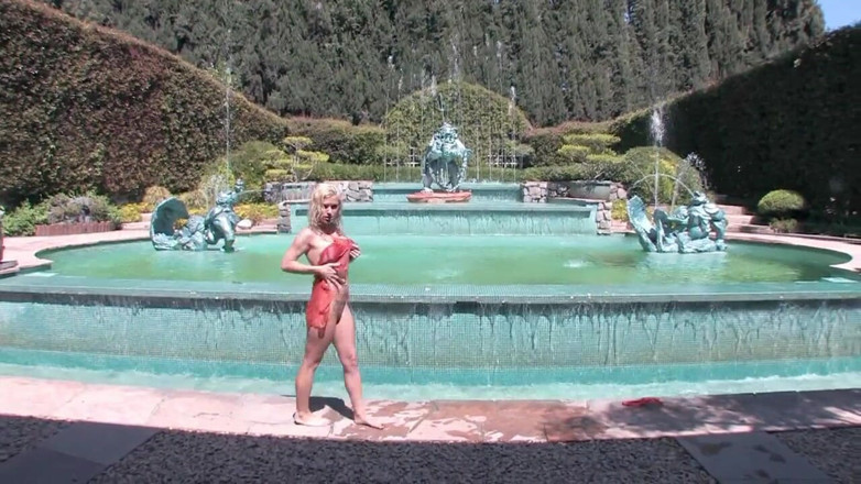 Real anal porn: Tori और victoria बड़ा लंड साझा करती हैं और अपनी गांड देती हैं
