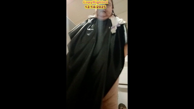 BBW nurse Vicki adventures with friends: Oh My Pee BBW Kompilace