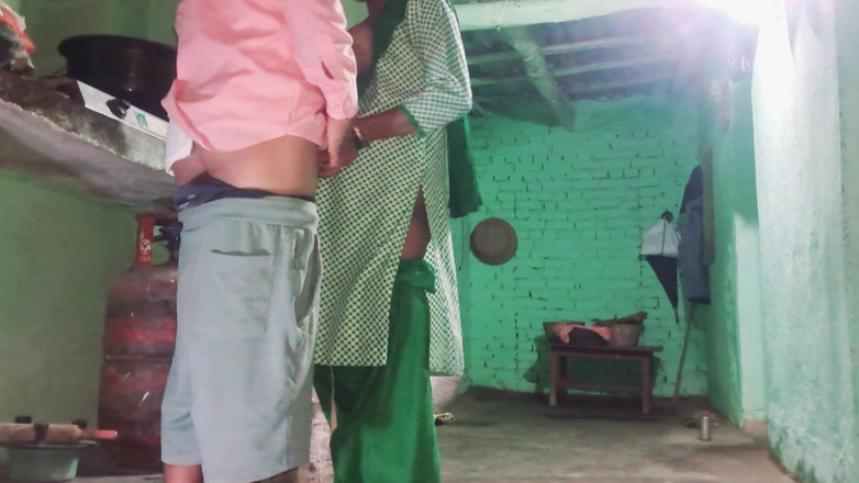 Trilokinath: Indická studentka velmi tvrdě ošukaná přítelem nevlastního bratra