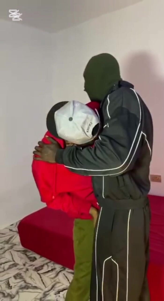 Sassypussyy: 我们不断前进