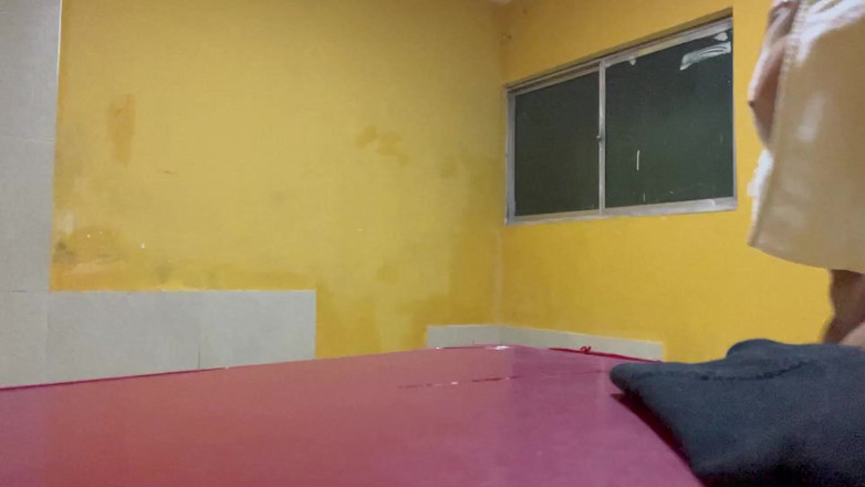 pampammedallo: Медсестра дозволяє записати себе збоченою камерою