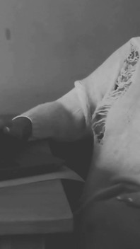 Tra le linee, tra le cosce