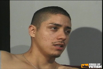 Gay Diaries: Beyaz adam sıkı göt deliğiyle siyah bir ibneyi parçalıyor ve...