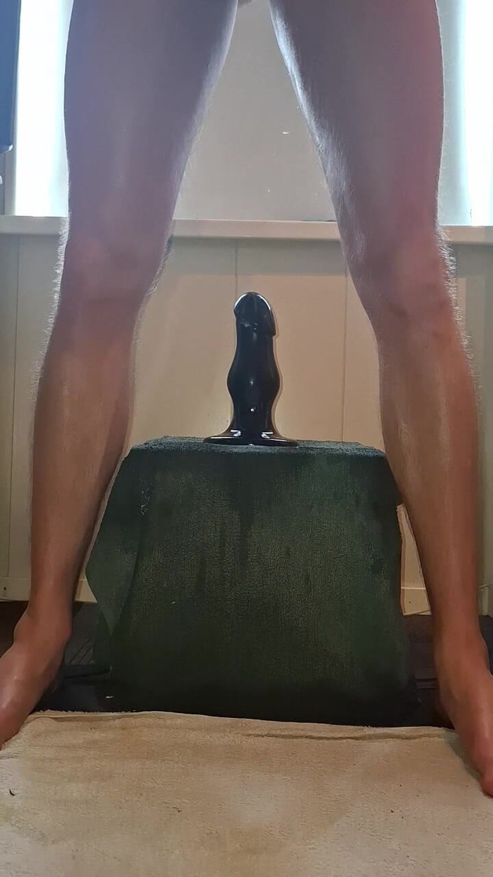 NoFace Twink X: Solo gay male - ekstremalne zniszczenie odbytu Ogromne dildo i Fisting