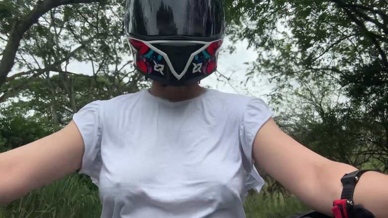 Sweet fantasy studio: Picking up My Favorite Didi Client Without a Bra!