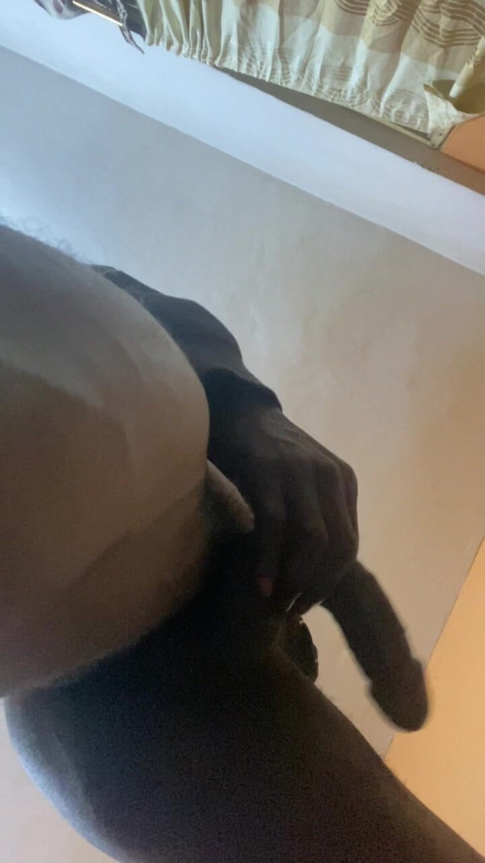 Slimniqqa: Une ado voyou avec une grosse noire se branle