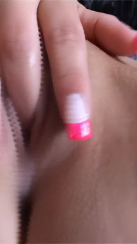 Uñas Nuevas, Masturbación Nueva