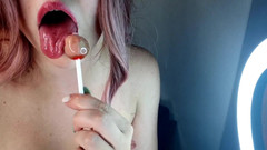 SexyFairyTale: Sání Chupa Chupa a ukazování tvého těla!!