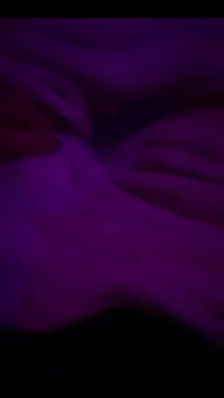 Lil Puddles: Klitorisimle oynamayı seviyorum