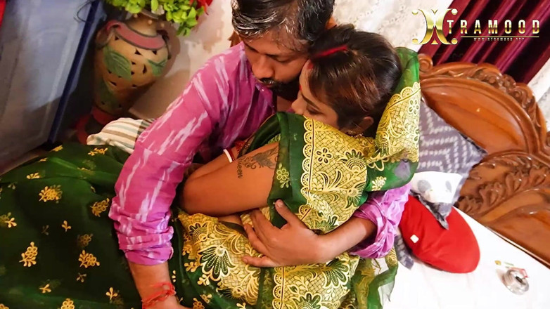 Xtramood: Bhasur does not control himself, after watching sexy bahu