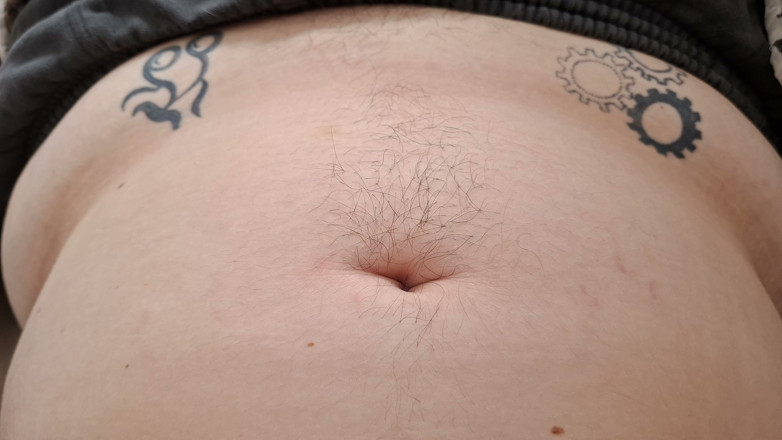 alucidfever: Adore Mon Nombril BBW Poilu