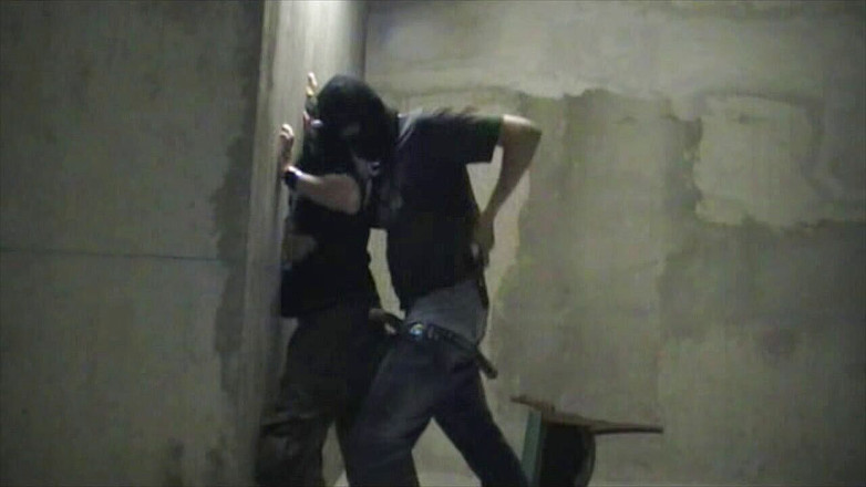 ARAB FUCKERS WITH HUGE COCKS: Disetubuhi keras oleh dominan gangster Arab