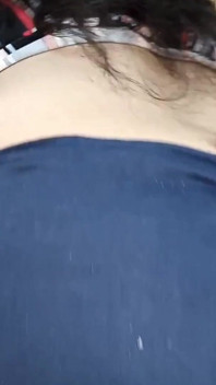 Une Indienne pulpeuse et sexy à gros nichons se fait baiser par la grosse bite de son mari indien