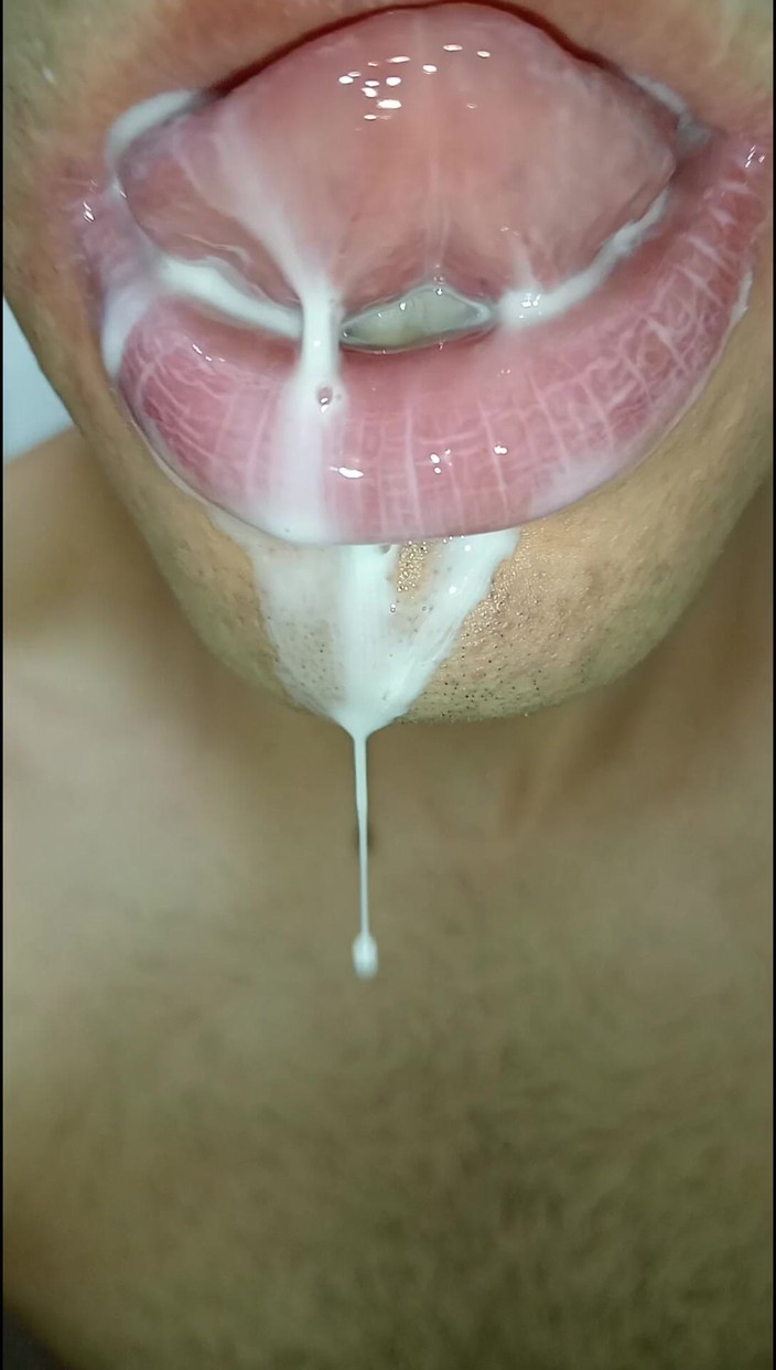 Rey rey: 딥쓰롯 라틴계 샐리 아헤가오, 침뱉기, 키스, 복종, 오럴 섹스