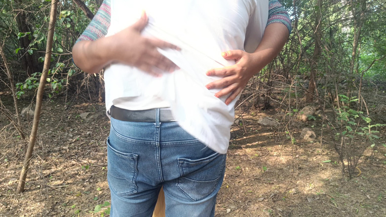 Apple baby: XXX în aer liber