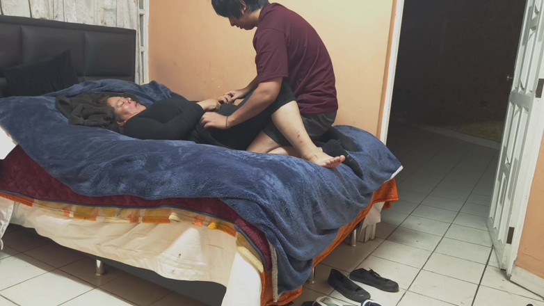Moo DBOXXX: Fuck Me Hard, but Don't Tell Anyone! I Have Sex...