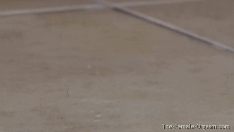 The Female Orgasm: Daphne Klyde tourne 1 scène3